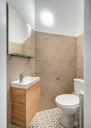 Apartman Dfive Aa At Oktogon *